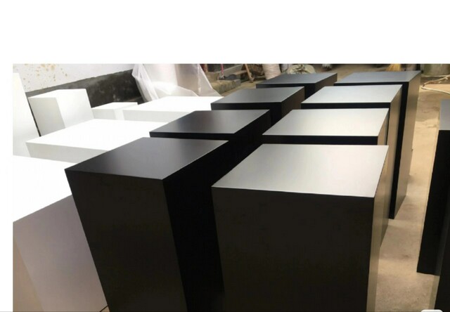 ���ڷ��b��չʾ�_���U  ���Ƹ��N��Ʒչʾ�_ 